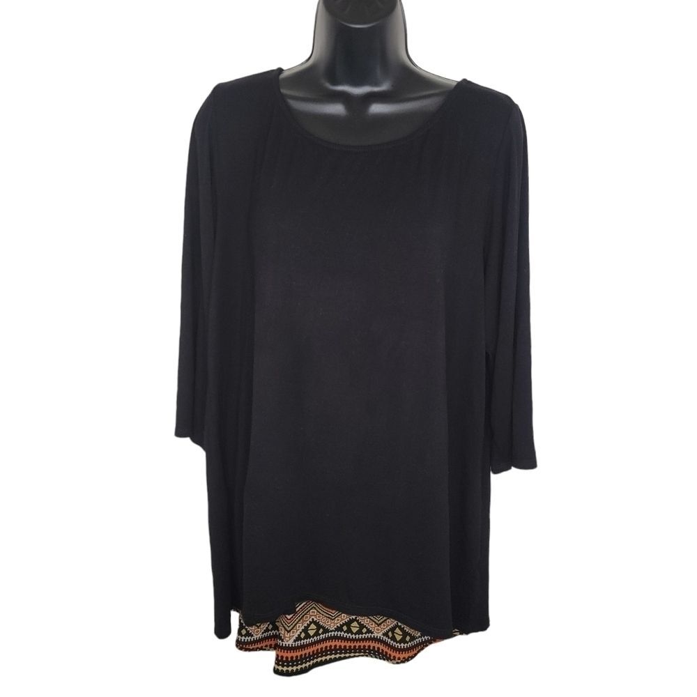 Kim & Cami split back shirttail hem knit top size 2x